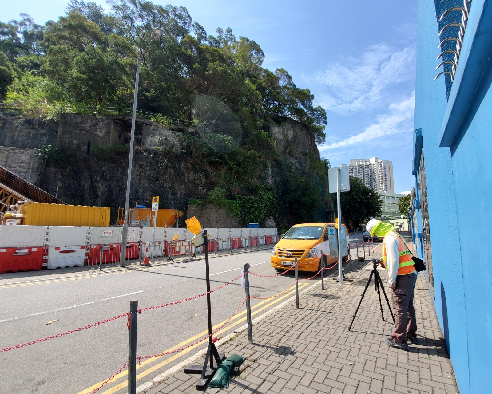 The engineering team visited construction site and local schools and conduct measurement of noise level during the HKDSE period.