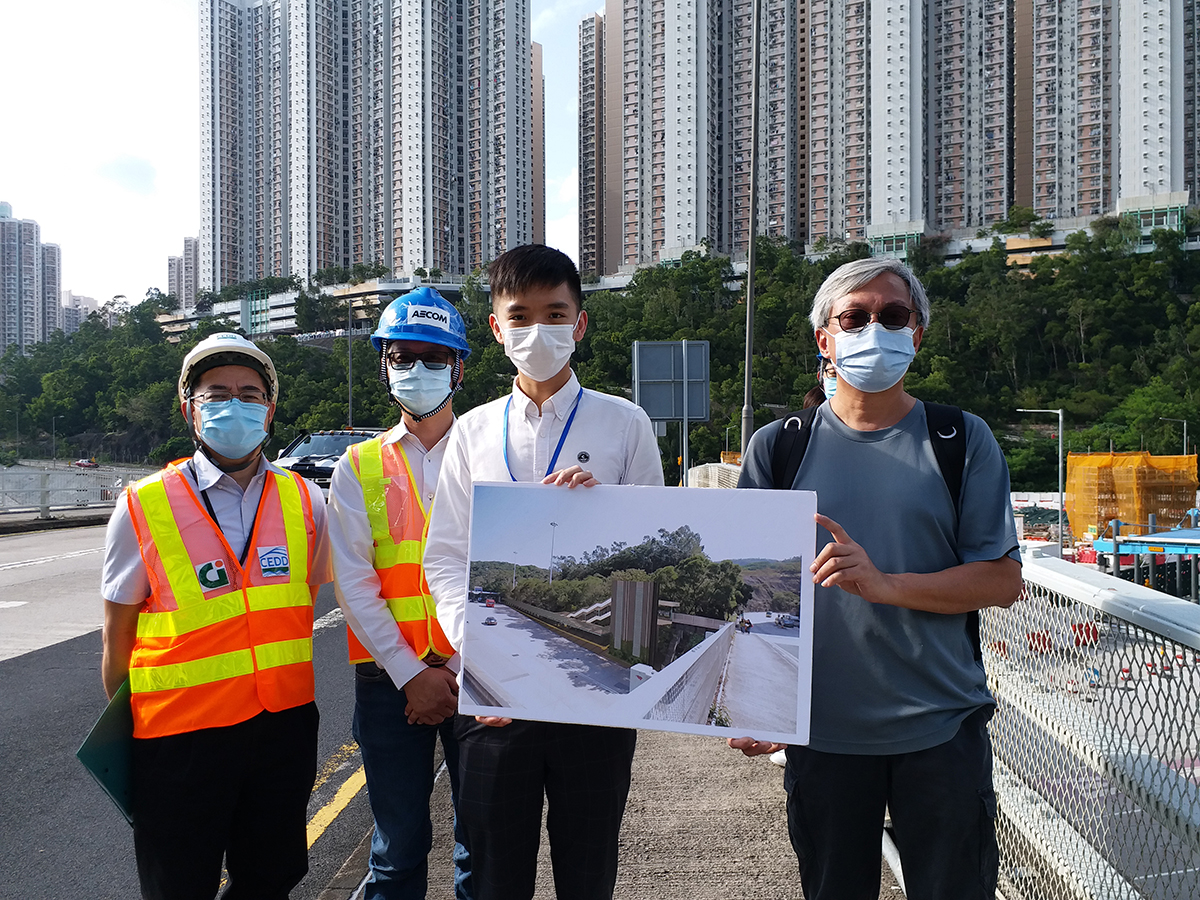 The engineering team attended site visit of Tseung Kwan O Tunnel Bus-Bus Interchange Station (Kowloon Bound) with Kwun Tong District Council Members.