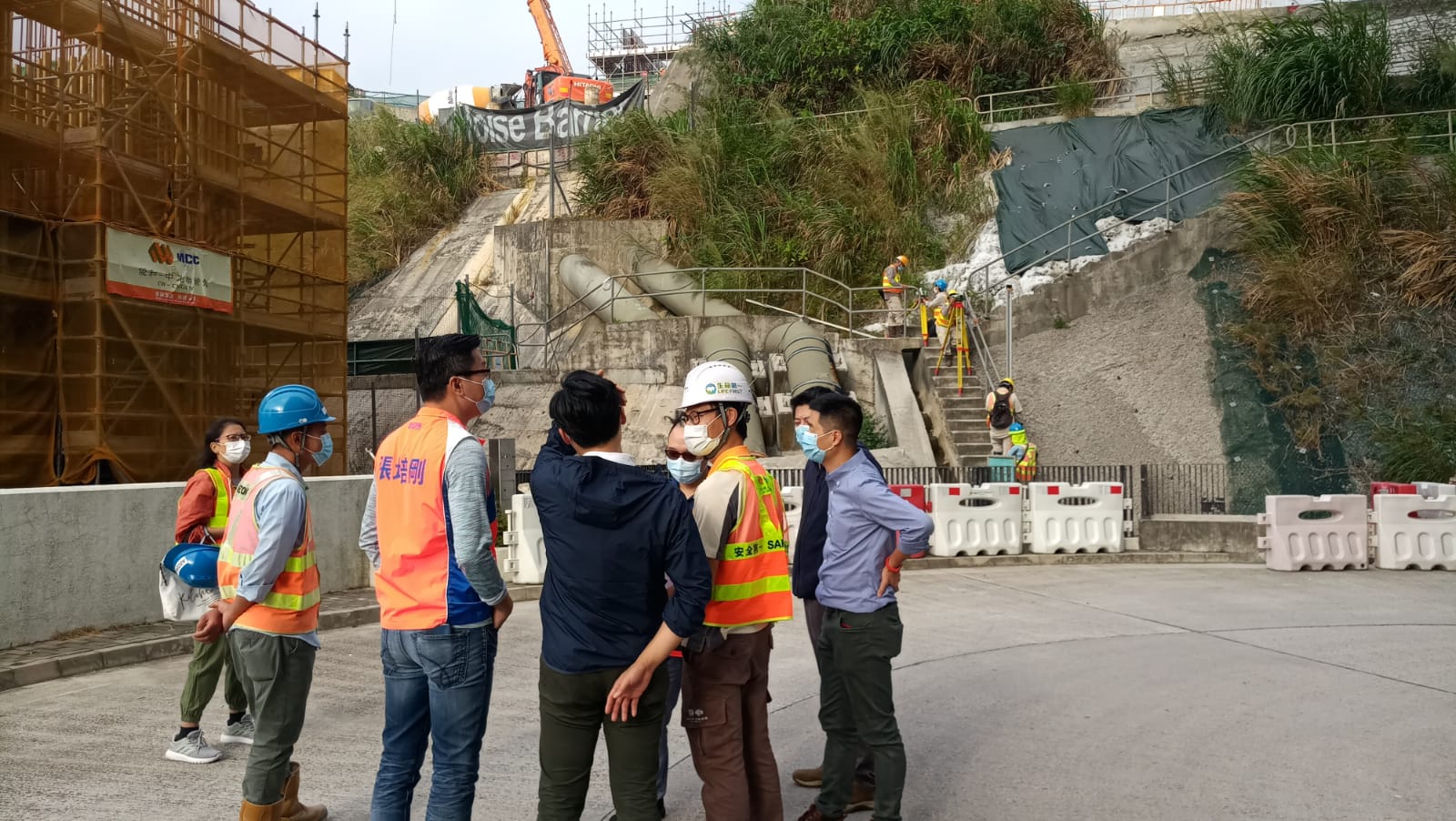 The engineering team attended site visit at Pedestrian Connectivity Facility System A with Kwun Tong District Council Members.