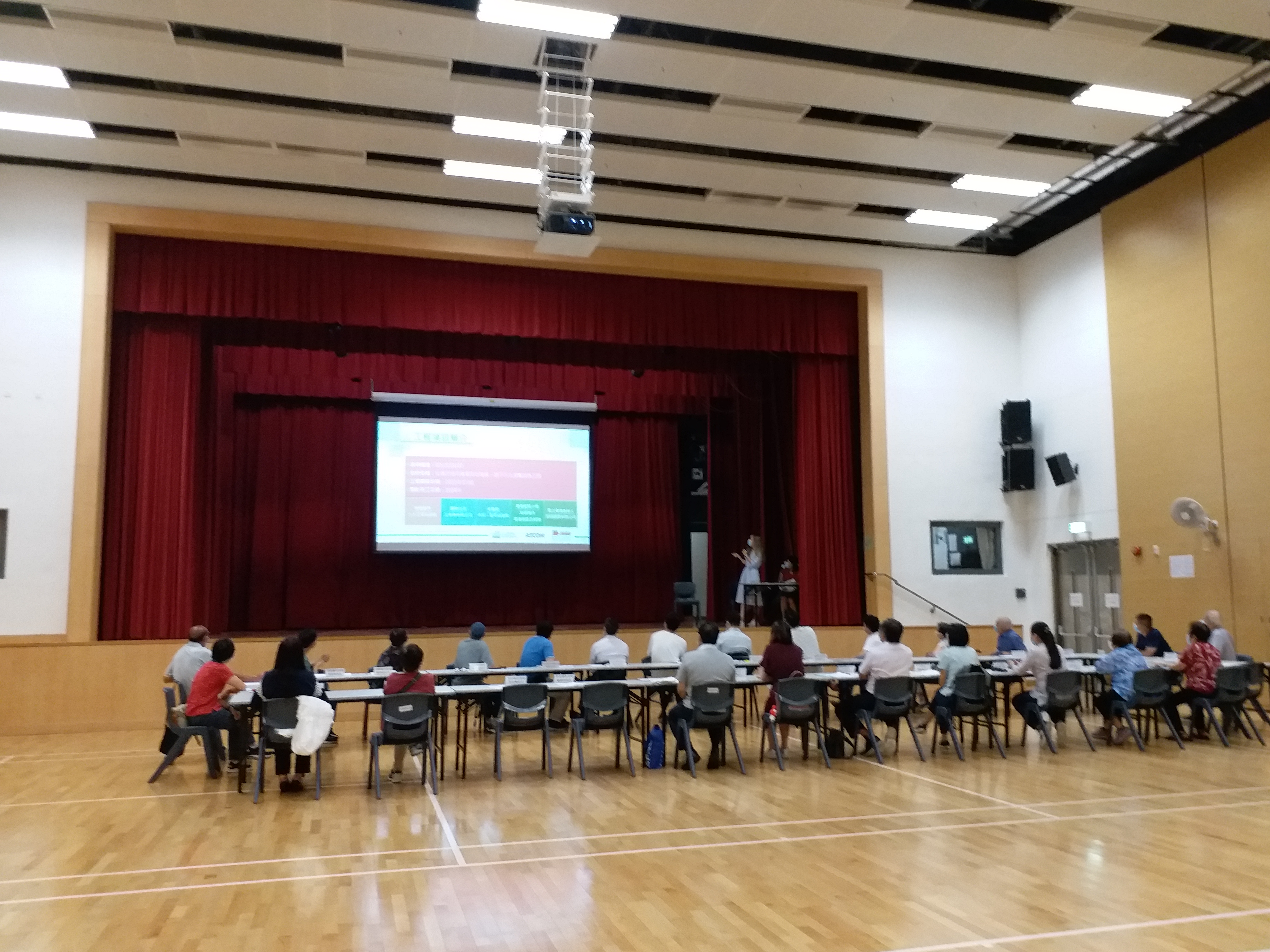 The engineering team attended a meeting with Kwun Tong District Council Members to discuss about the road improvement works and pedestrian connectivity facilities of Development of Anderson Road Quarry Site.