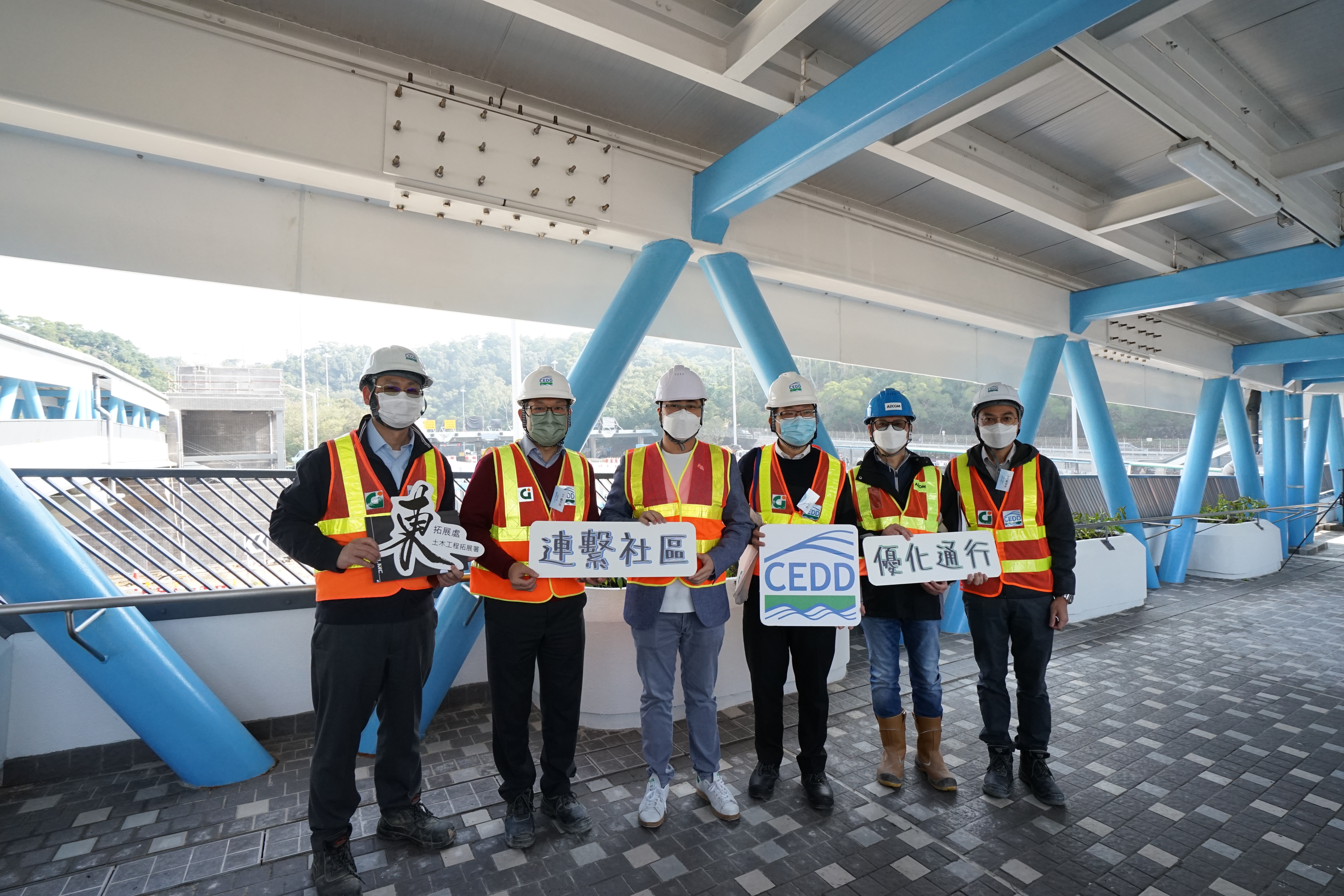Member of the LegCo attended a site visit of Pedestrian Connectivity Facility located at the Tseung Kwan O Tunnel Bus-Bus Interchange (Tseung Kwan O Bound).